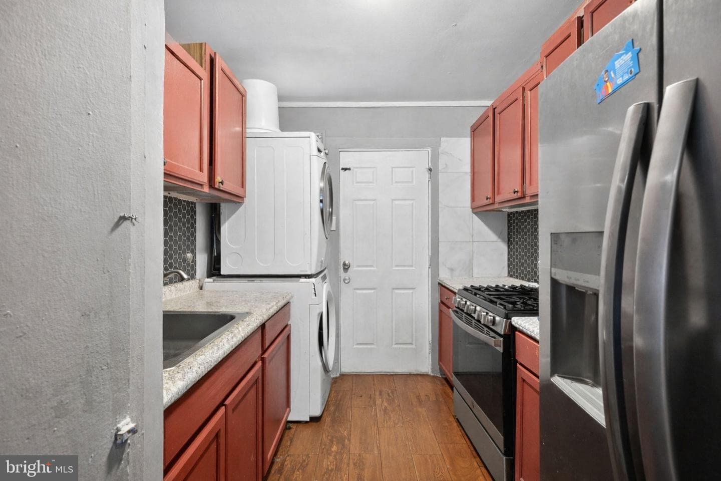 7805 Oxman Road photo 9