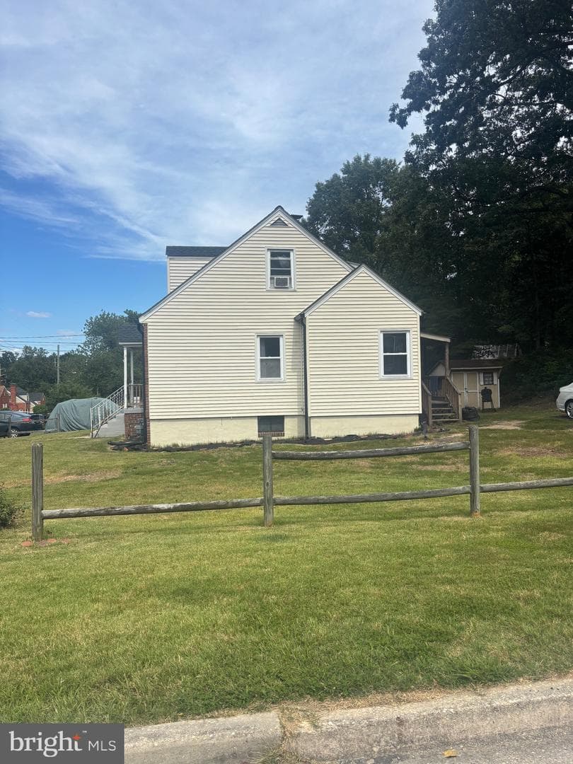 2206 Ramblewood Drive photo 4