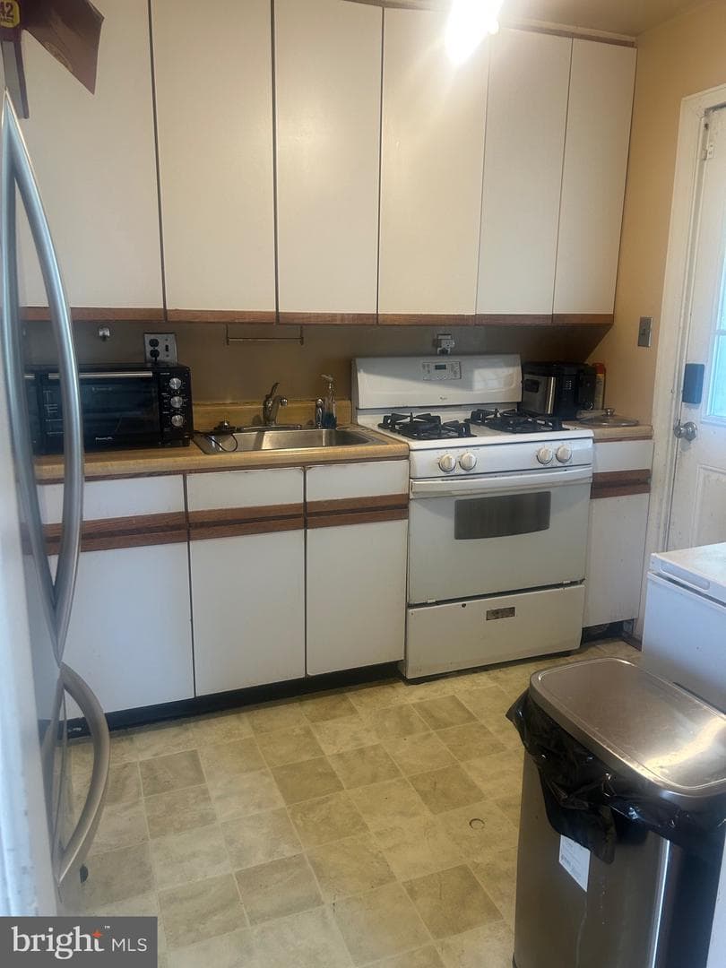 2206 Ramblewood Drive photo 8