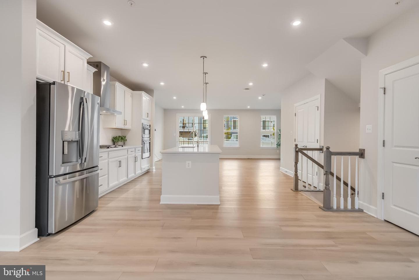 10835 Foxtrot Circle photo 3