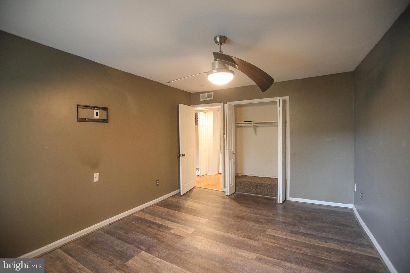 7103 Donnell Place #d photo 16