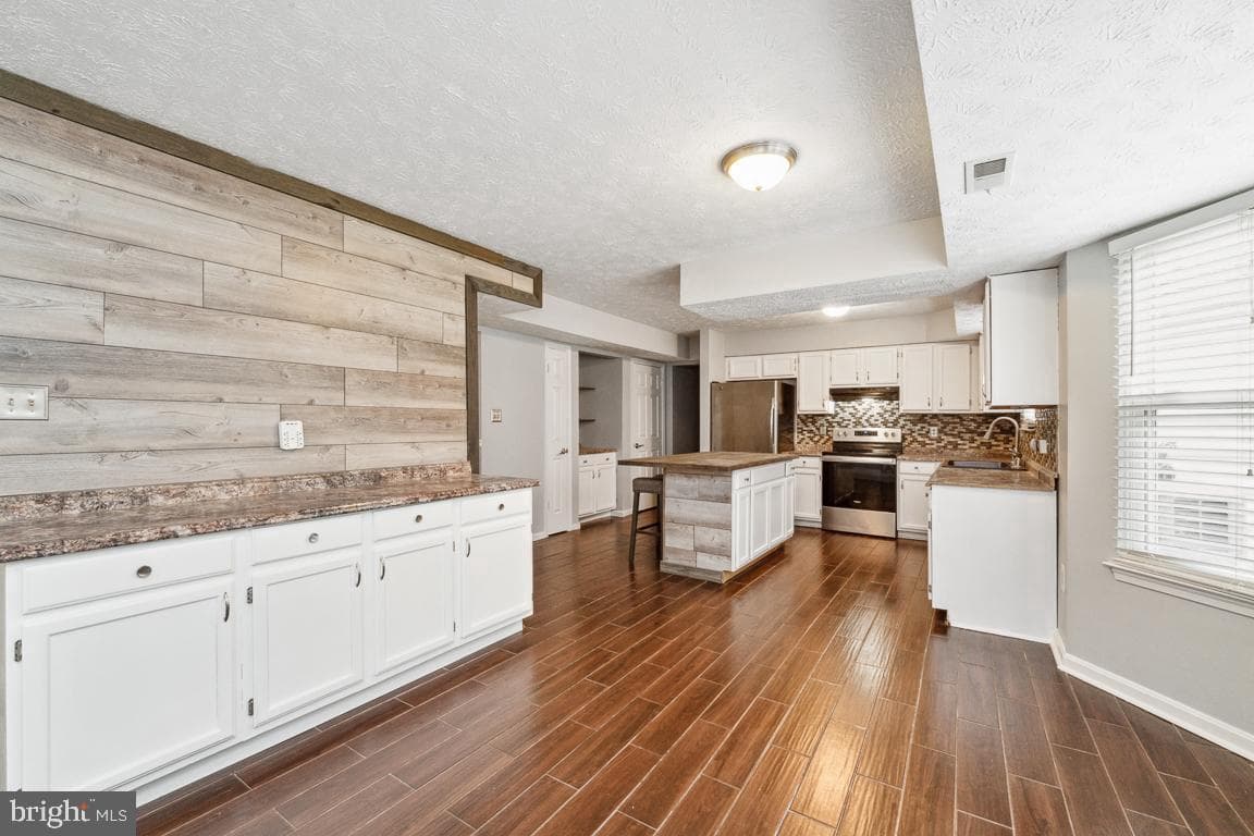 4549 Natahala Drive photo 4