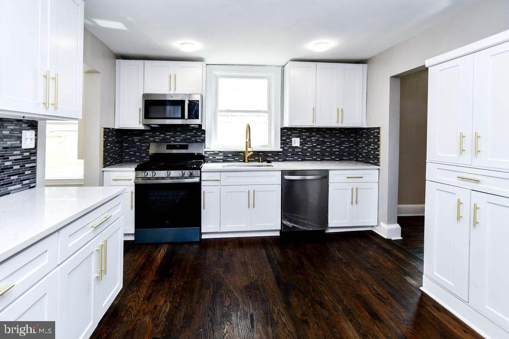 4104 Byers Street photo 12