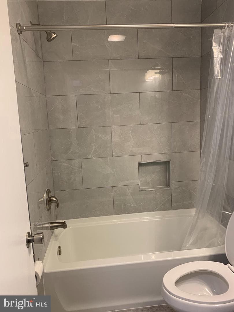 9910 Glen Way photo 12
