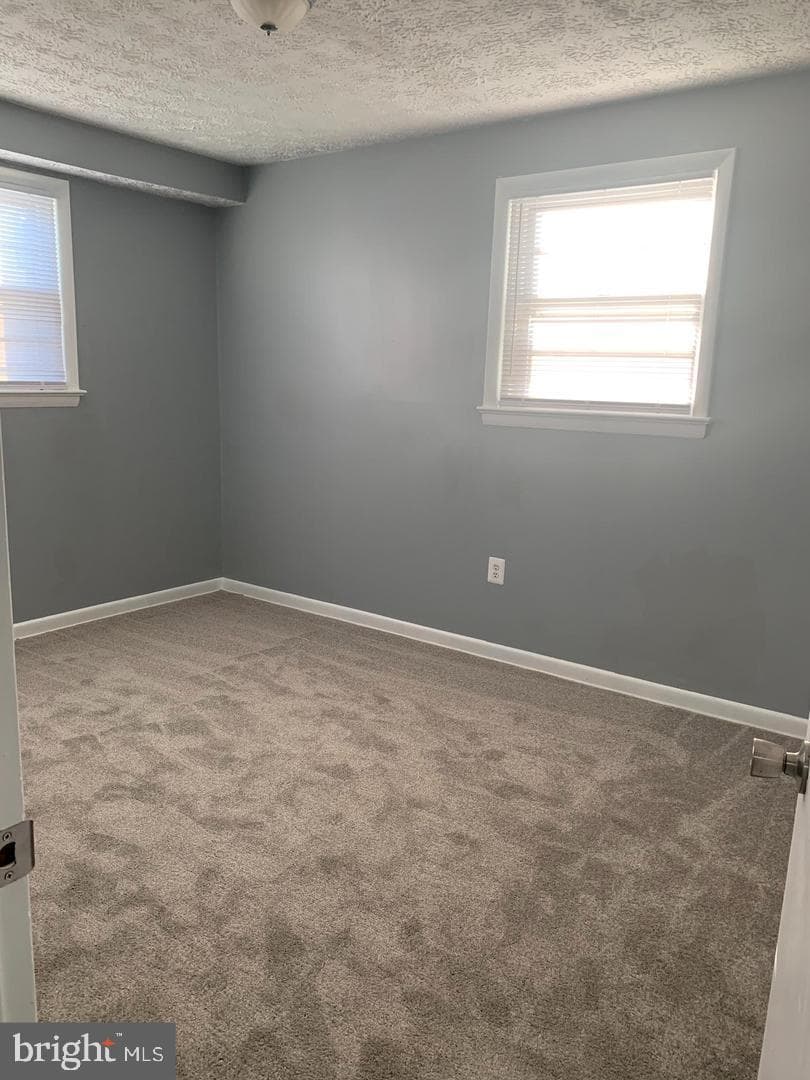 9910 Glen Way photo 14