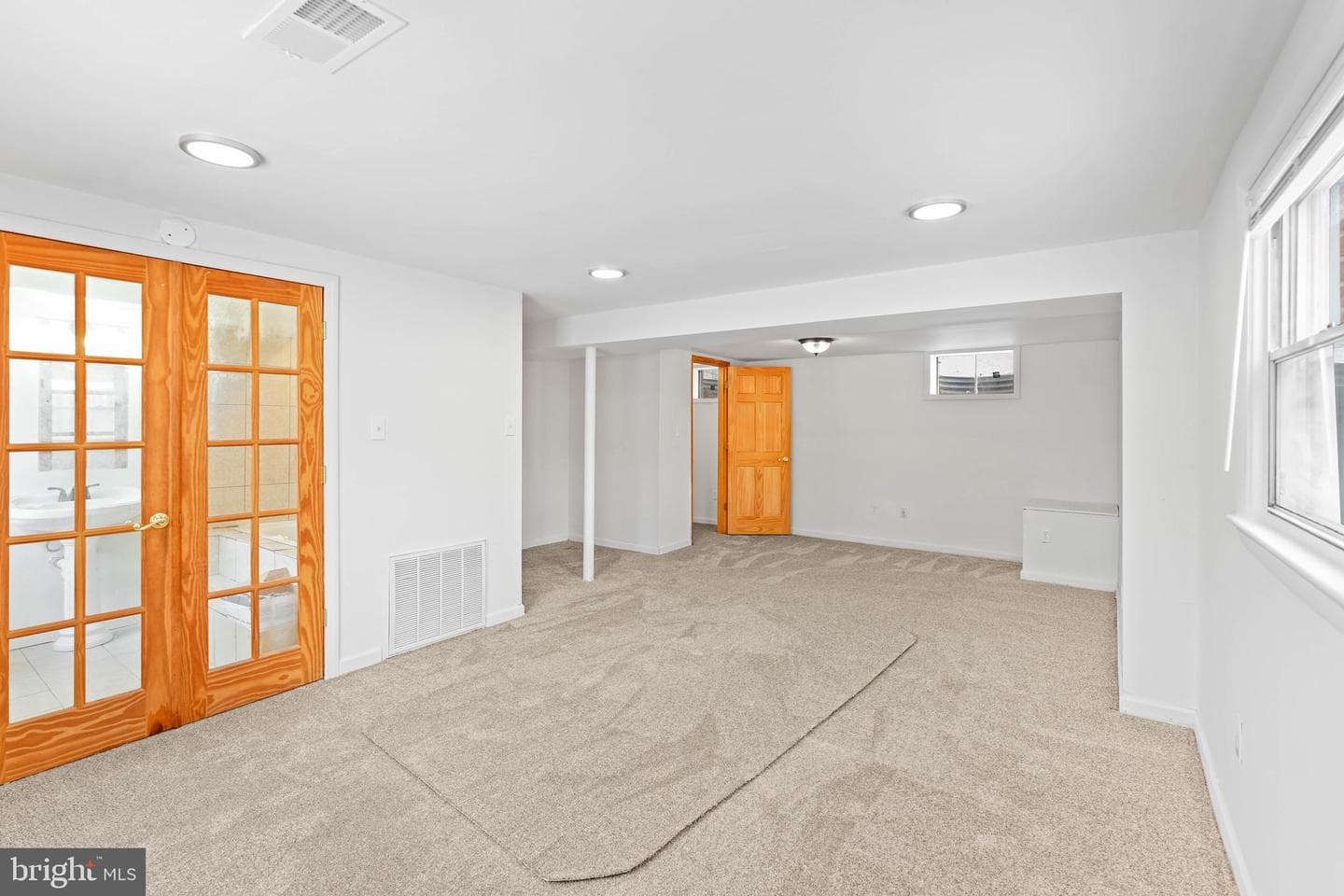 6903 Fawncrest Drive photo 10