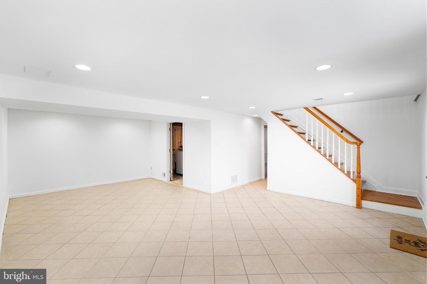 6903 Fawncrest Drive photo 3