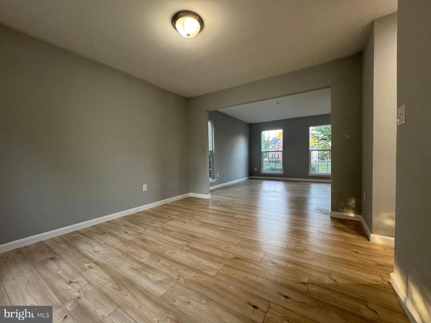 16107 Eckhart Road photo 3