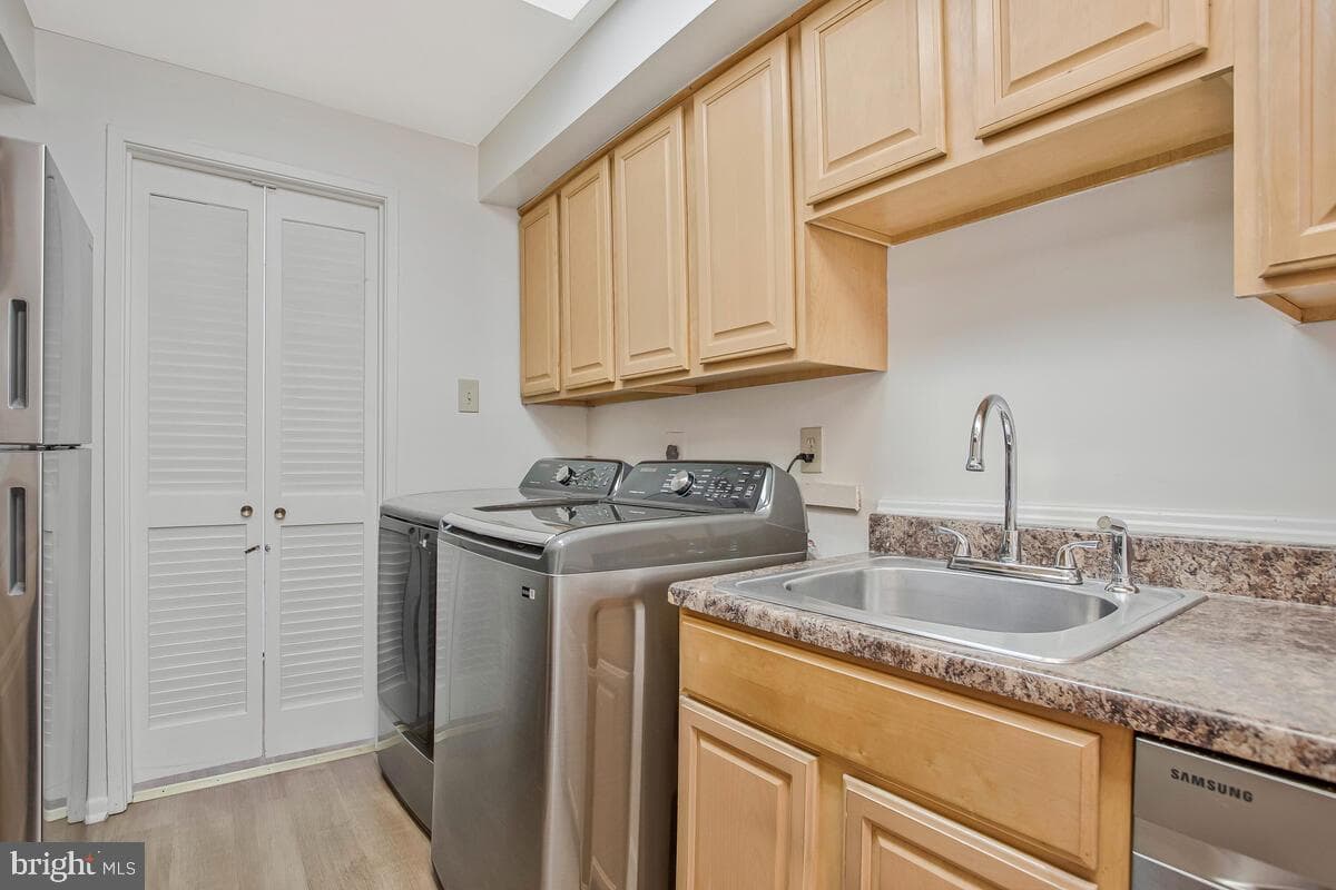 10216 Prince Place #9-204 photo 14