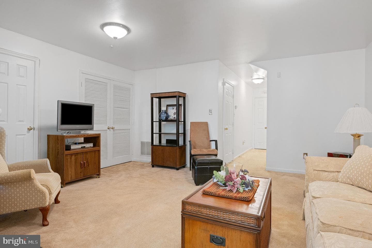 804 Pasadena Place photo 60