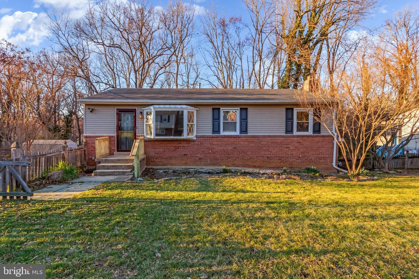 5402 Trent Street, Clinton