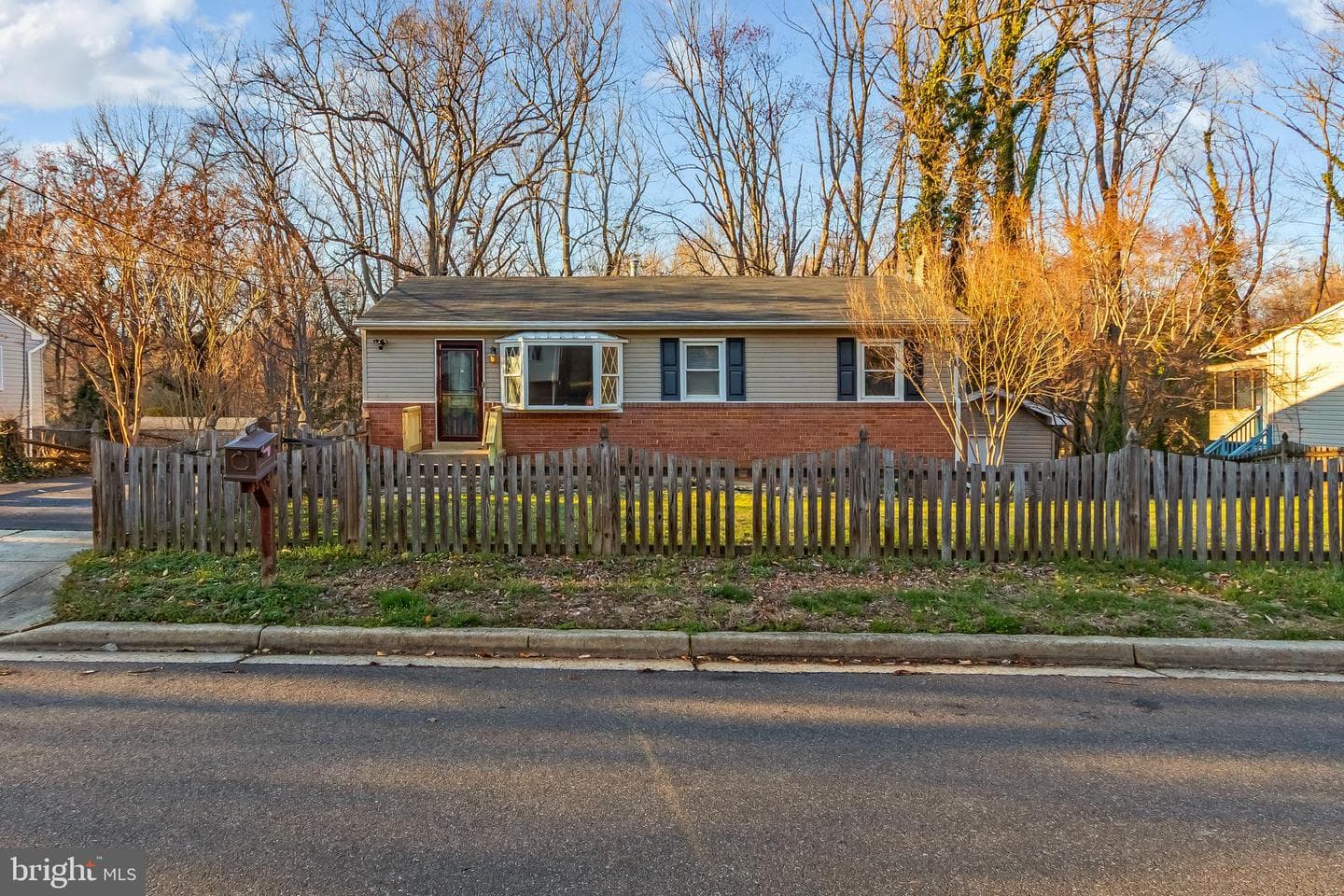 5402 Trent Street, Clinton