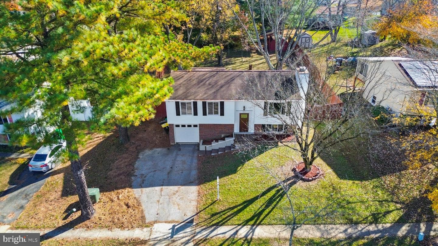 8600 Temple Hill Road photo 2