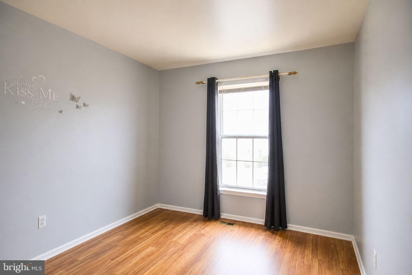 9002 Continental Place photo 12