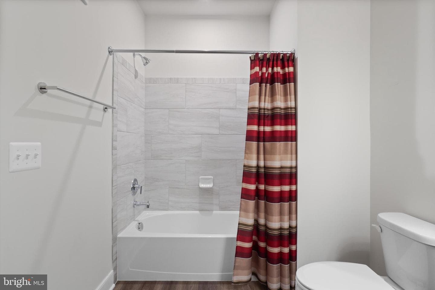 104 Saint Ives Place #409 photo 20