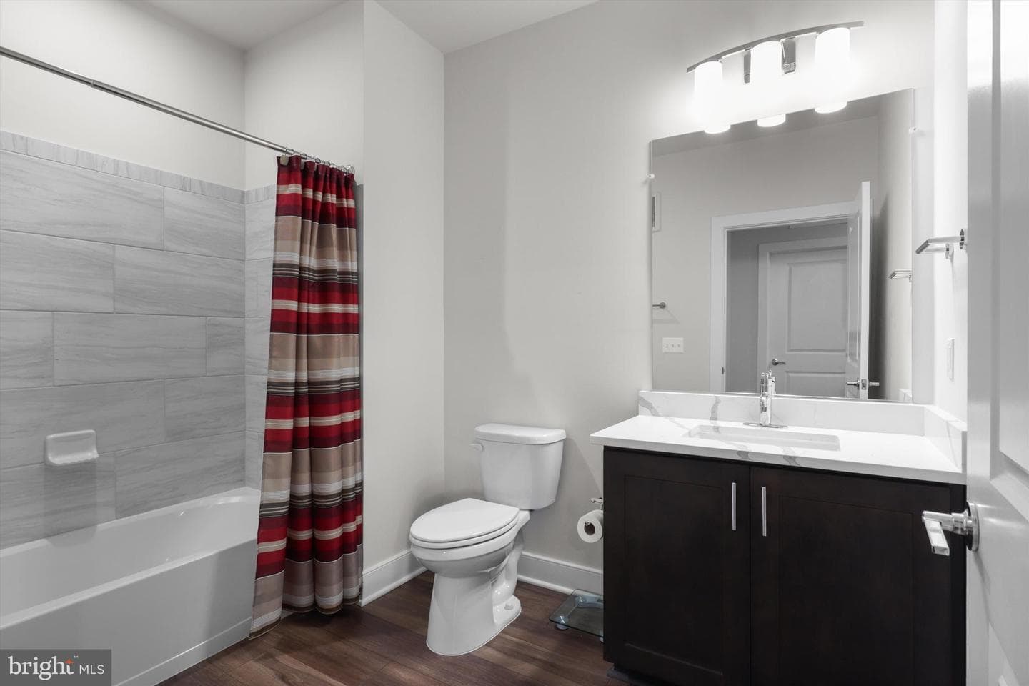 104 Saint Ives Place #409 photo 21