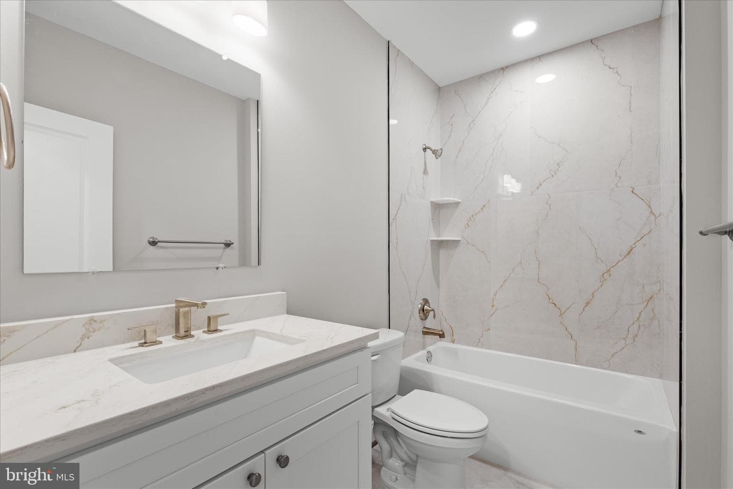 200 Lismore Drive photo 42