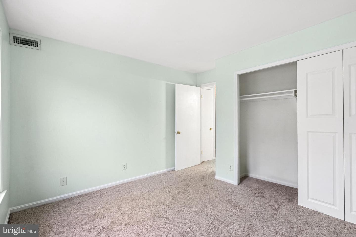 6024 Westchester Park Drive #202 photo 17
