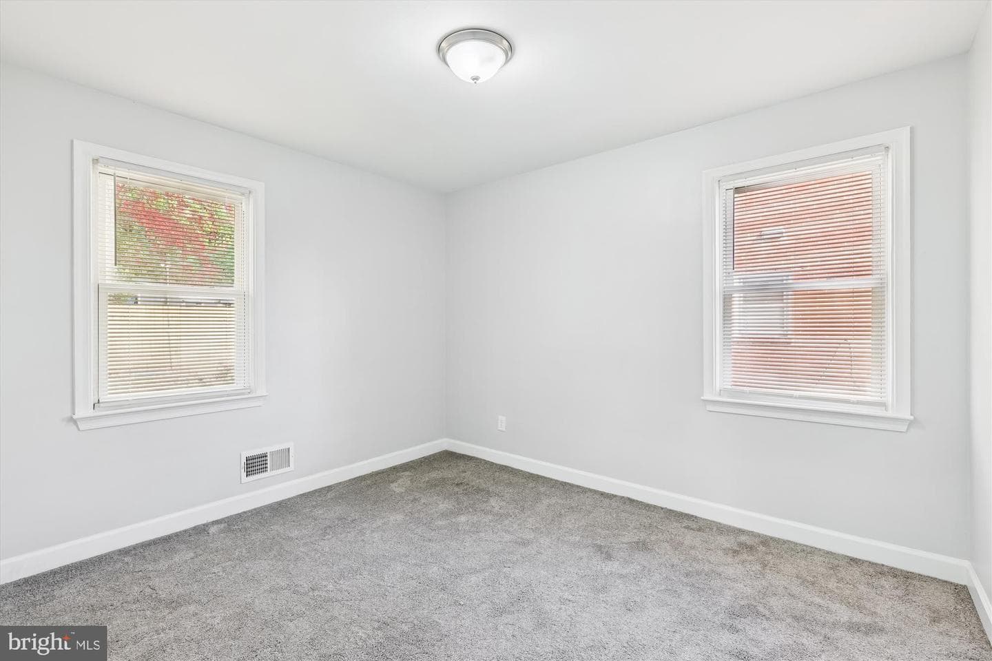 2016 Belfast Drive photo 14