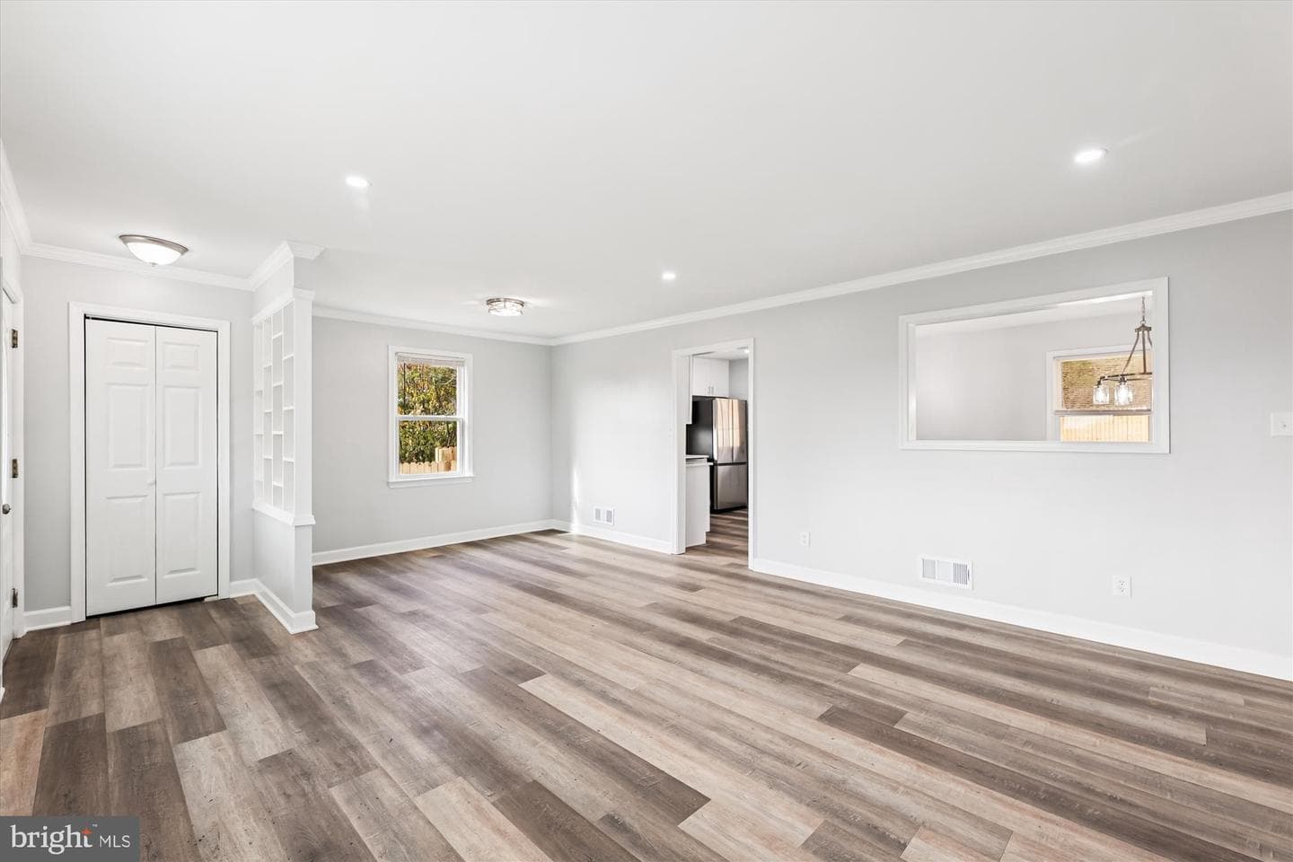 2016 Belfast Drive photo 6