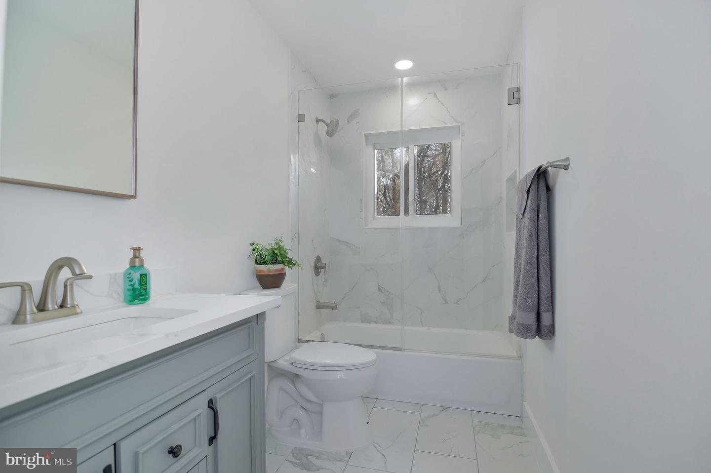 2016 Spring Grove Drive photo 15