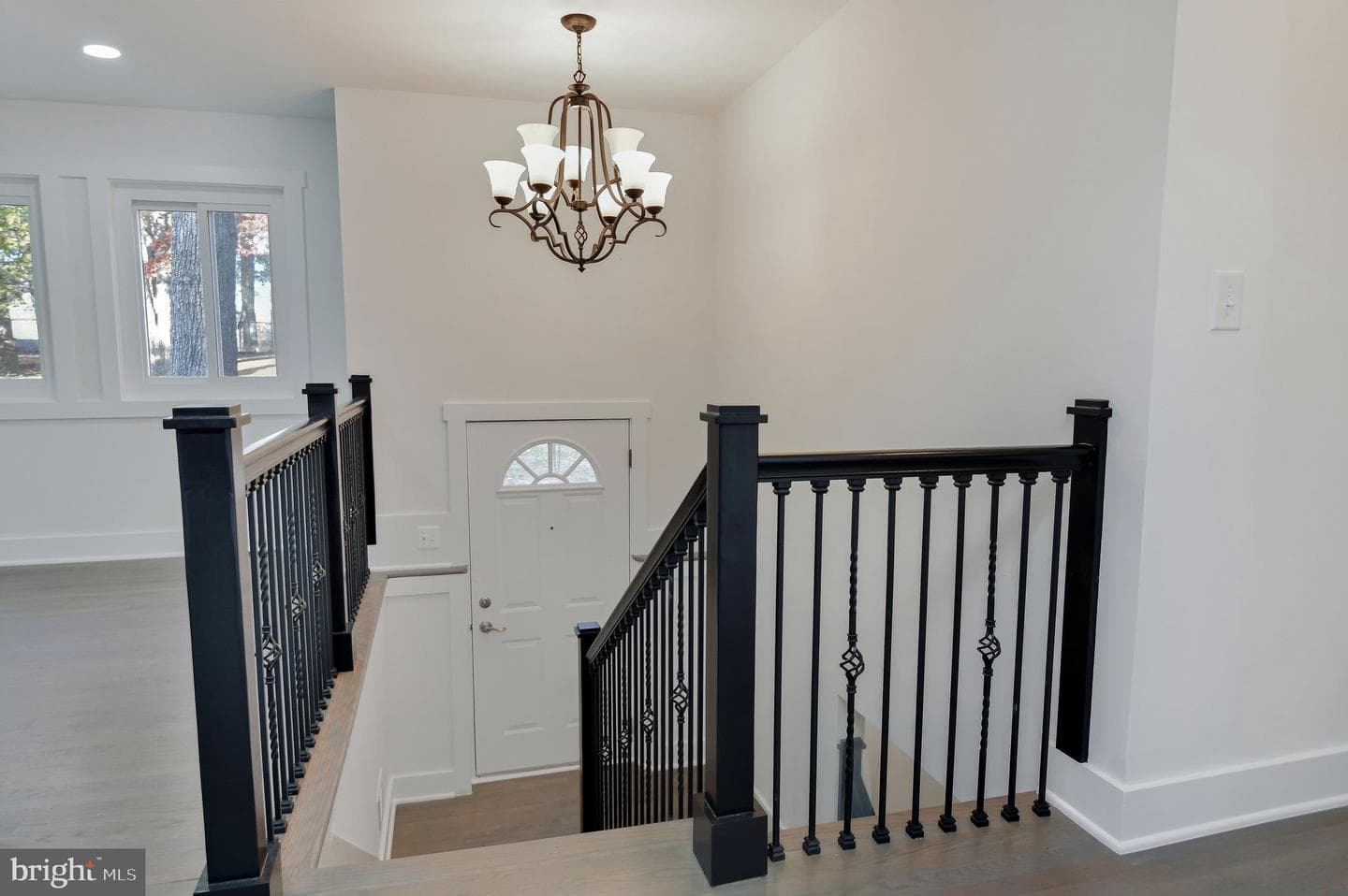 2016 Spring Grove Drive photo 4