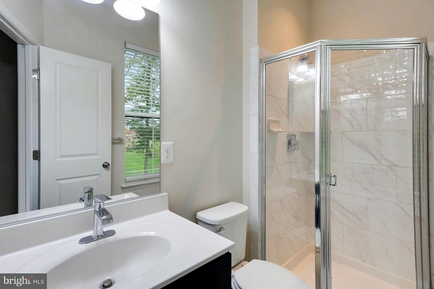 520 Harborview Drive photo 16