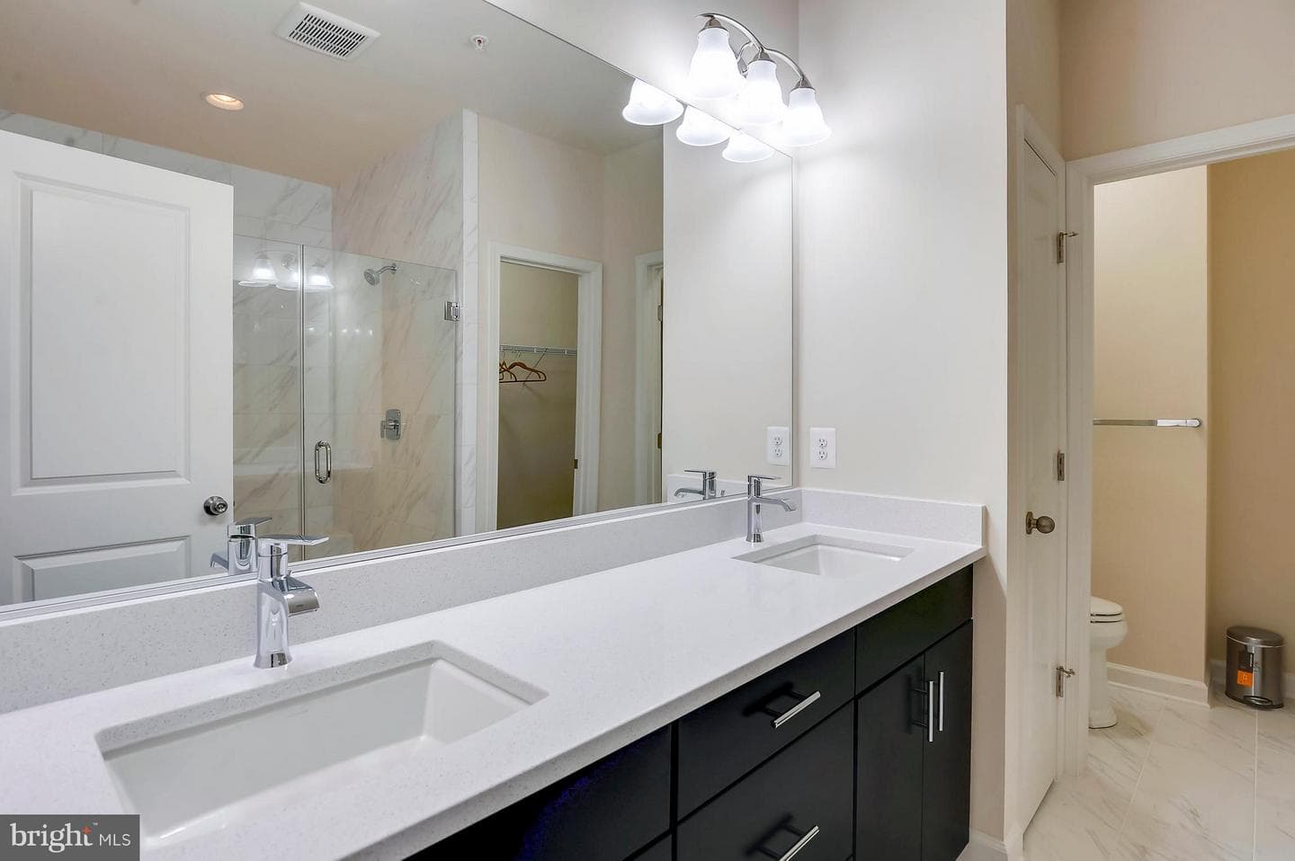 520 Harborview Drive photo 19