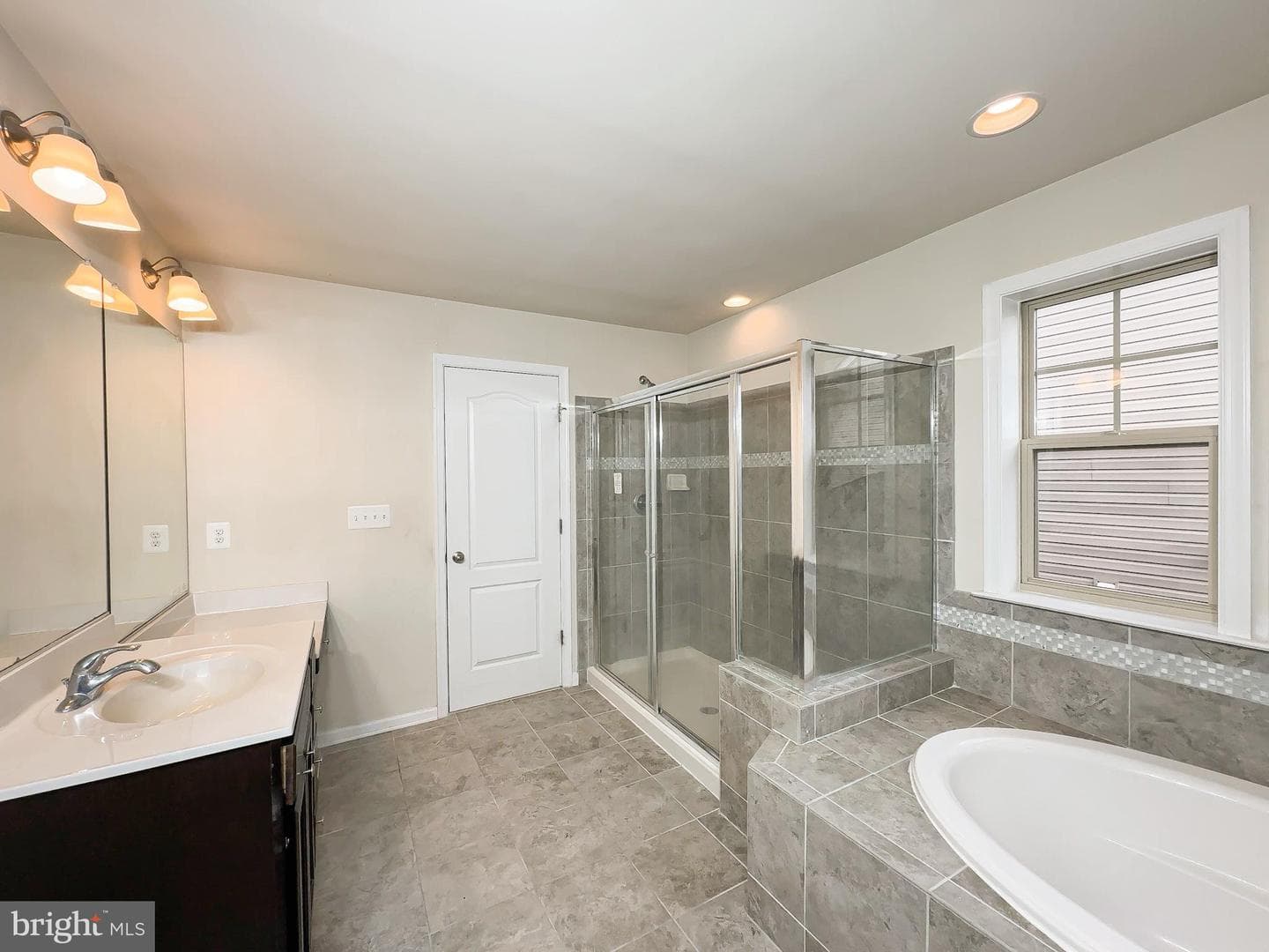 10202 Galaxy View Lane photo 42