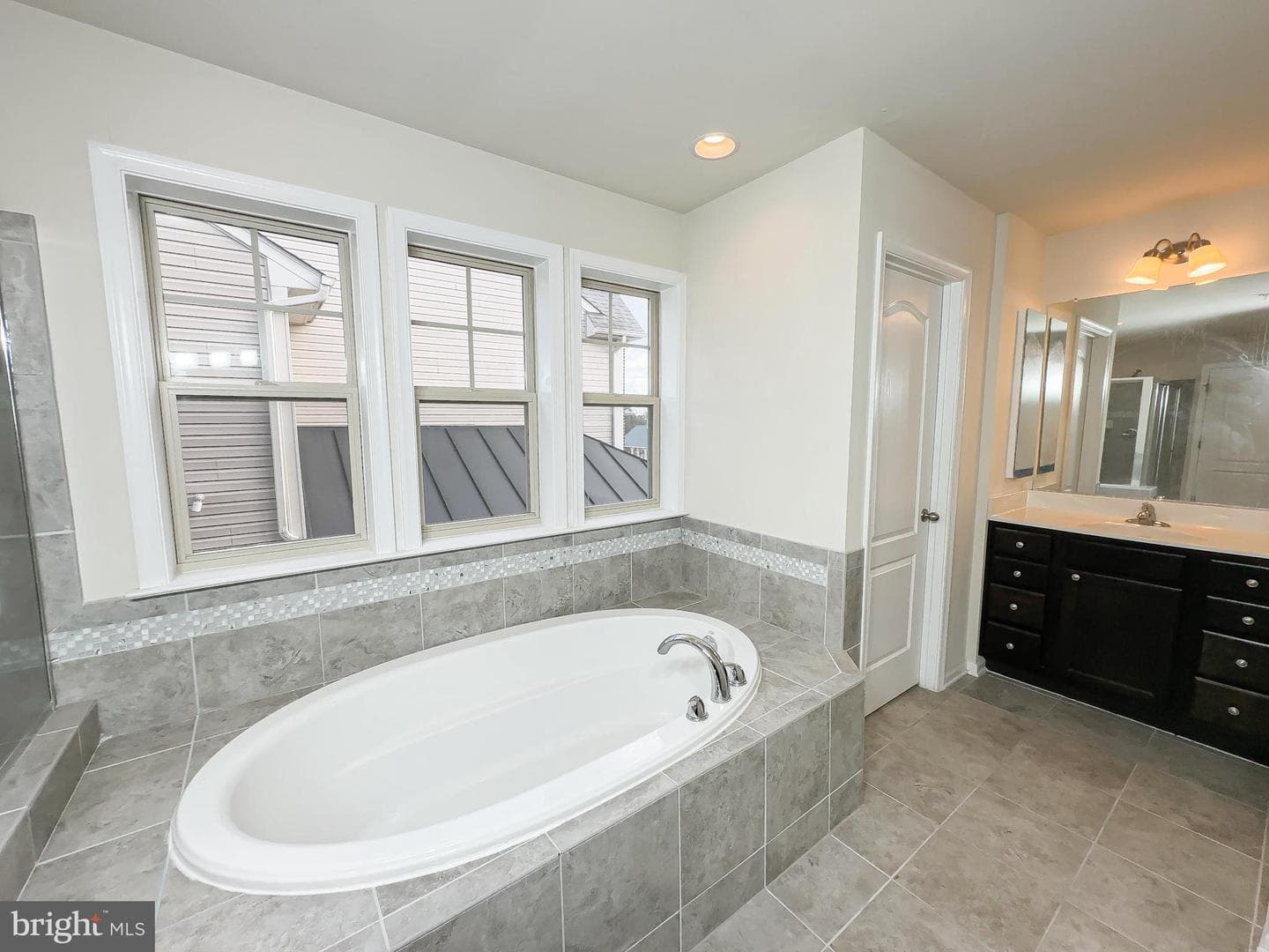 10202 Galaxy View Lane photo 43