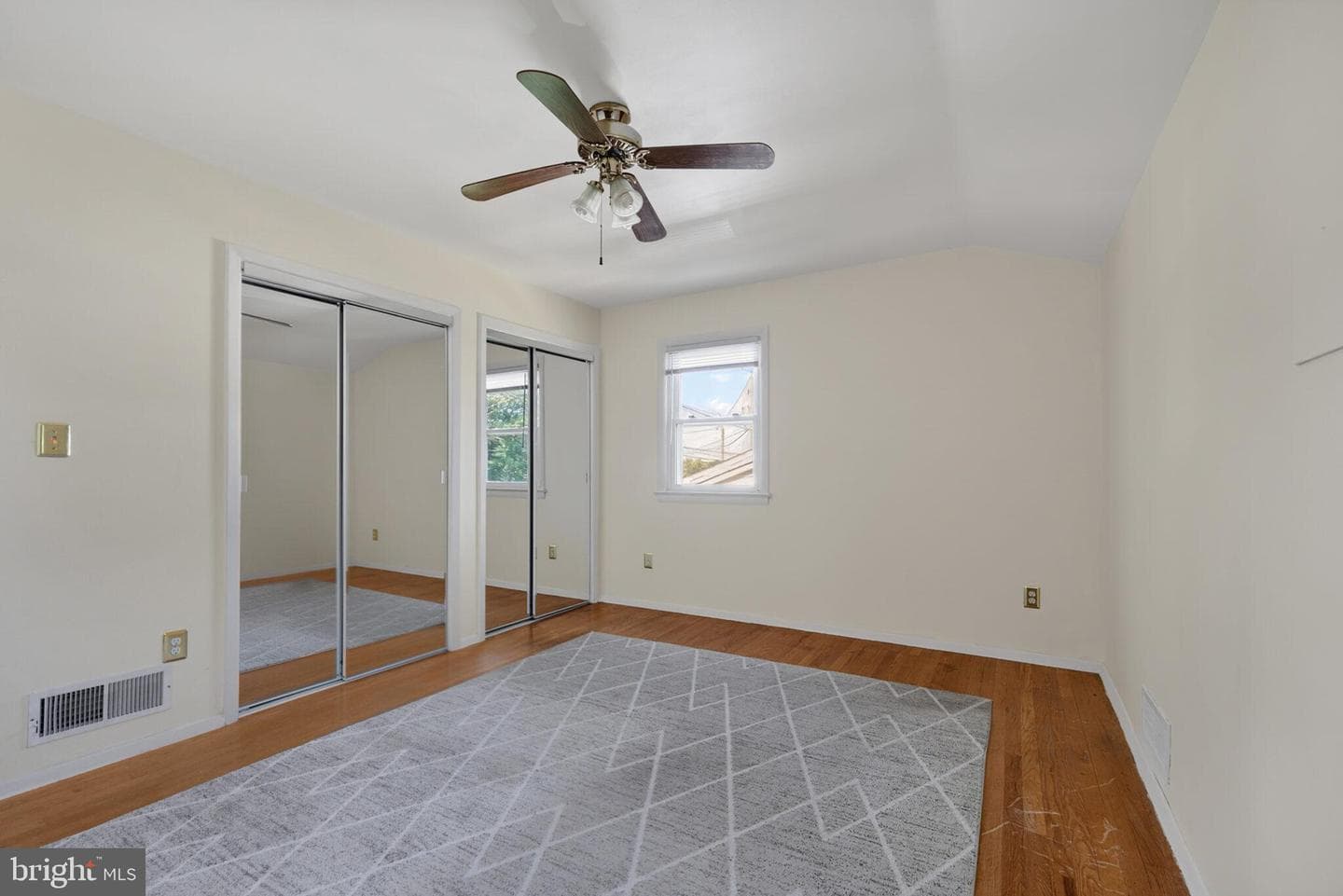 7507 Dover Lane photo 13