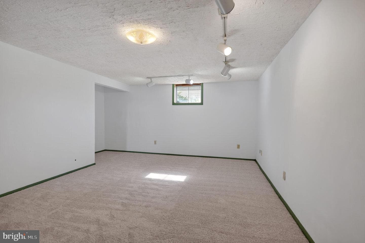7507 Dover Lane photo 22