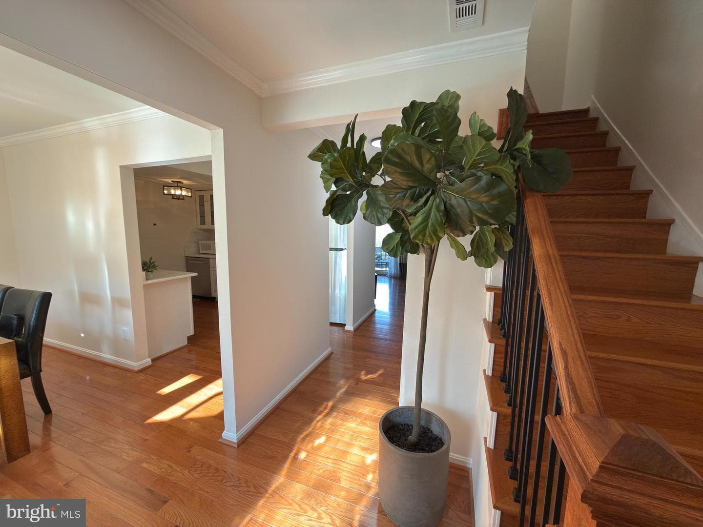 8012 Lakecrest Drive photo 4