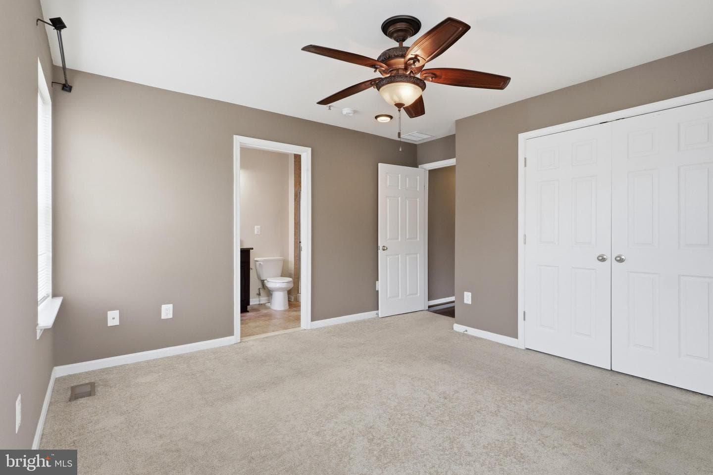 9519 Weshurst Lane photo 33