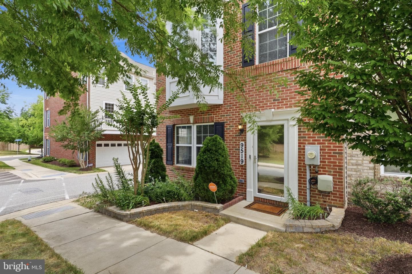 9519 Weshurst Lane photo 4