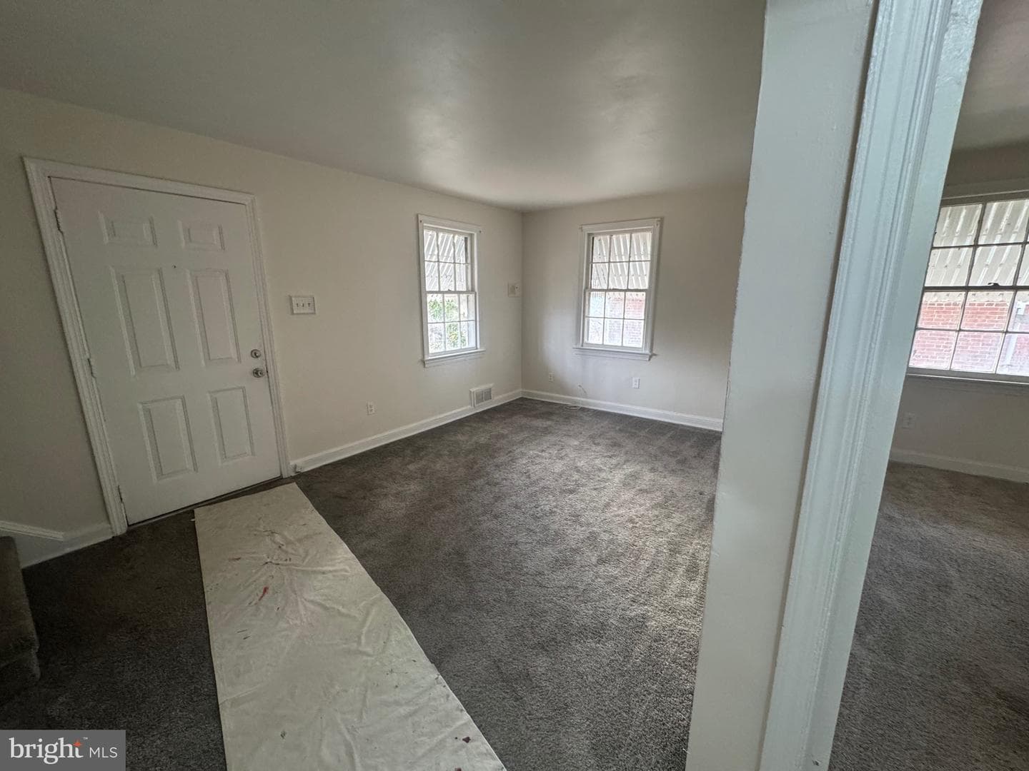 5444 Varnum Street photo 22