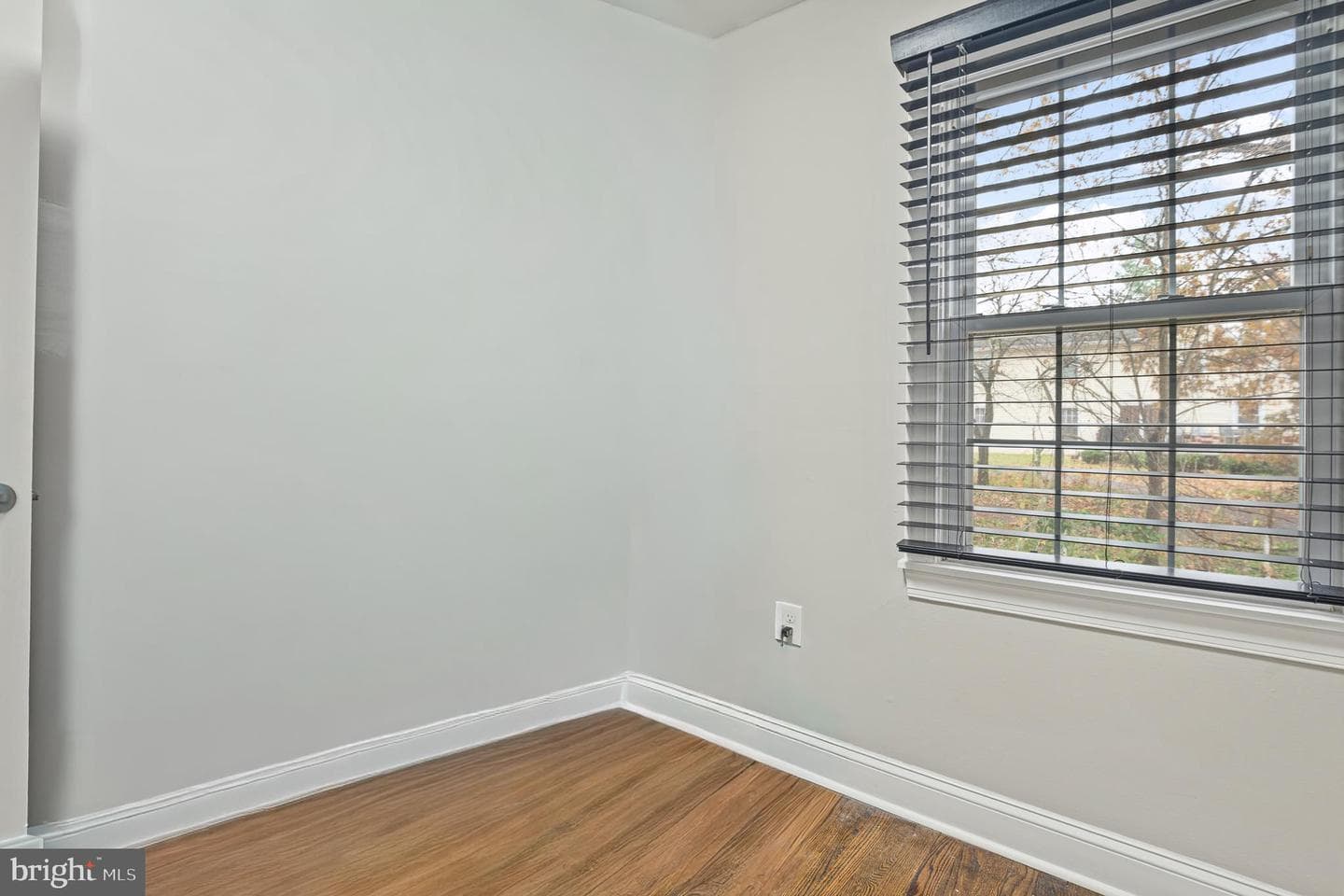 9217 Fowler Lane photo 32