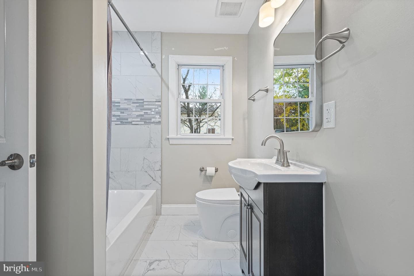 9217 Fowler Lane photo 33