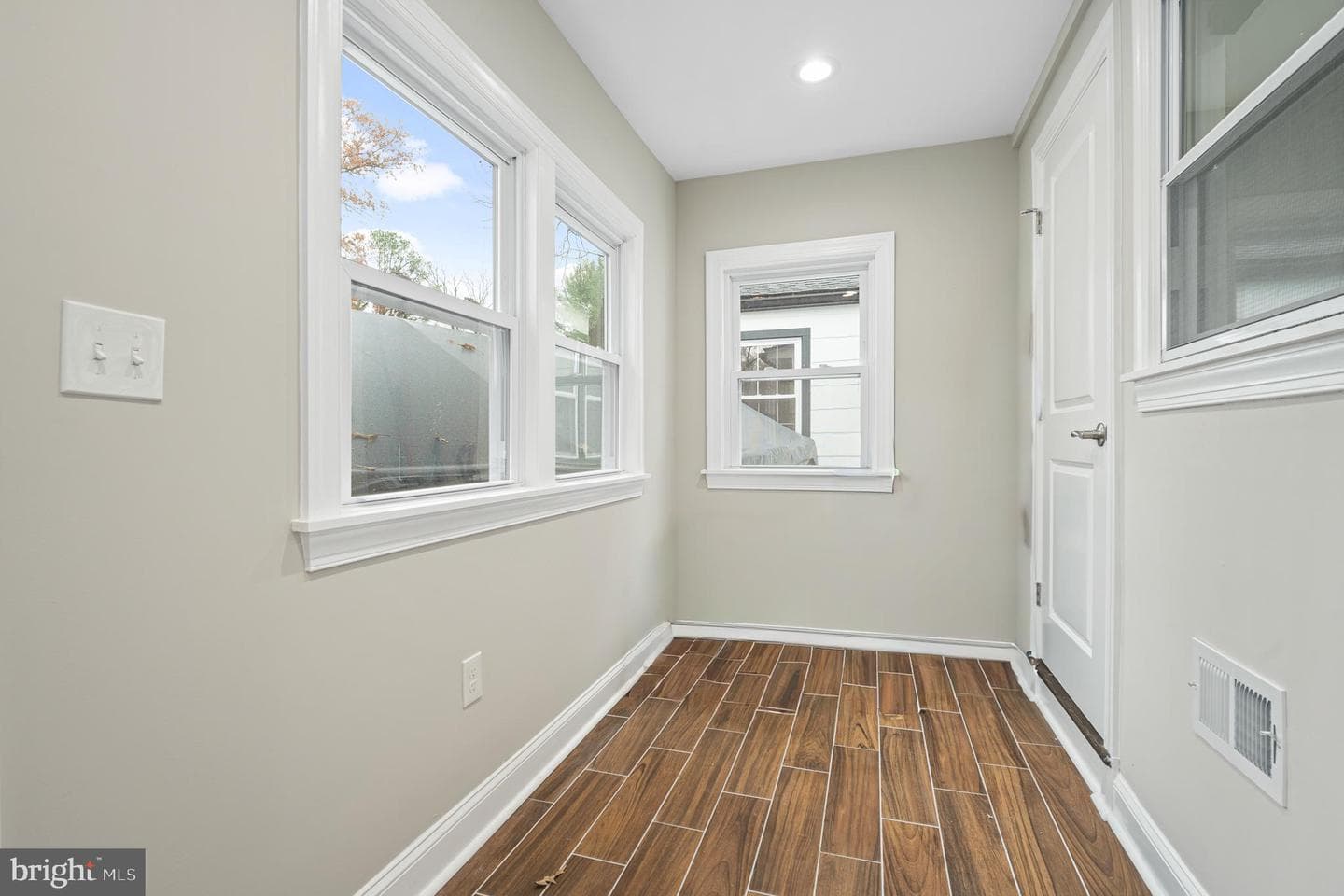 9217 Fowler Lane photo 44