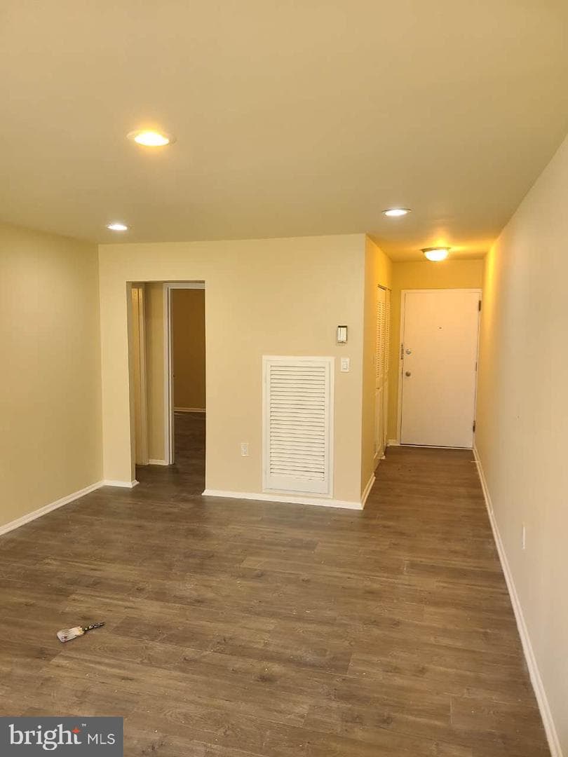 8685 Greenbelt Road #102 photo 10
