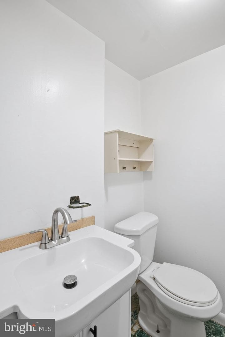 12101 Hunterton Street photo 30