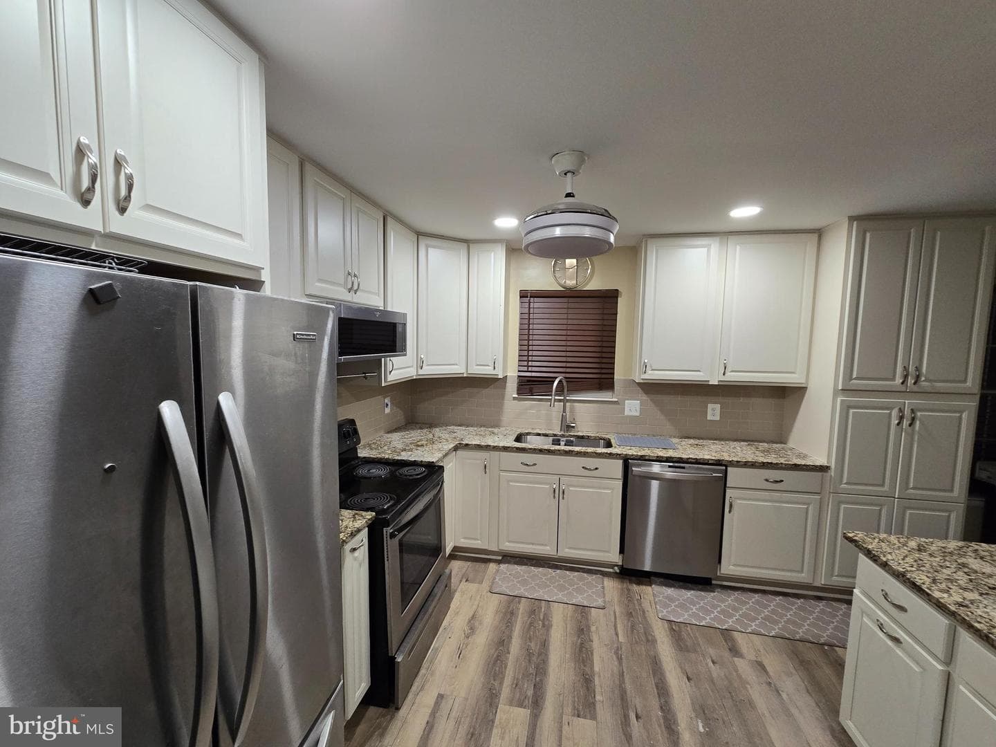 6200 Terence Drive photo 4