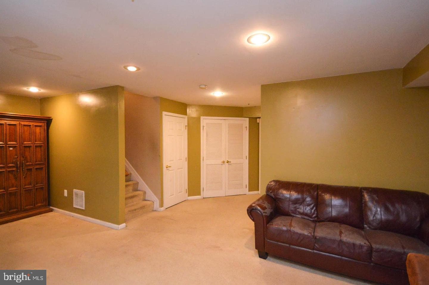 2040 Woodshade Court photo 11