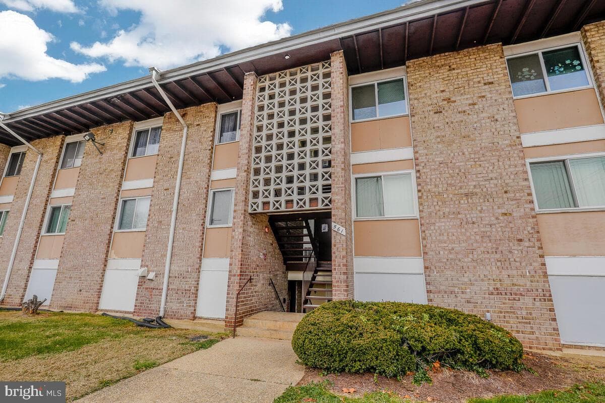 561 Wilson Bridge Drive #b1 photo 3