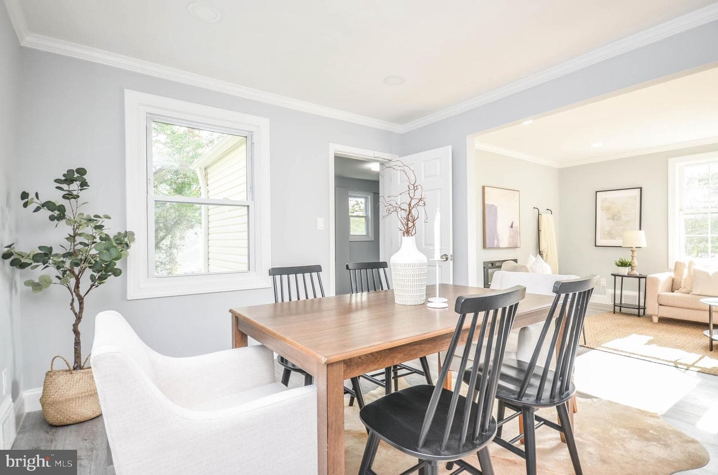 7009 Adelphi Road photo 14