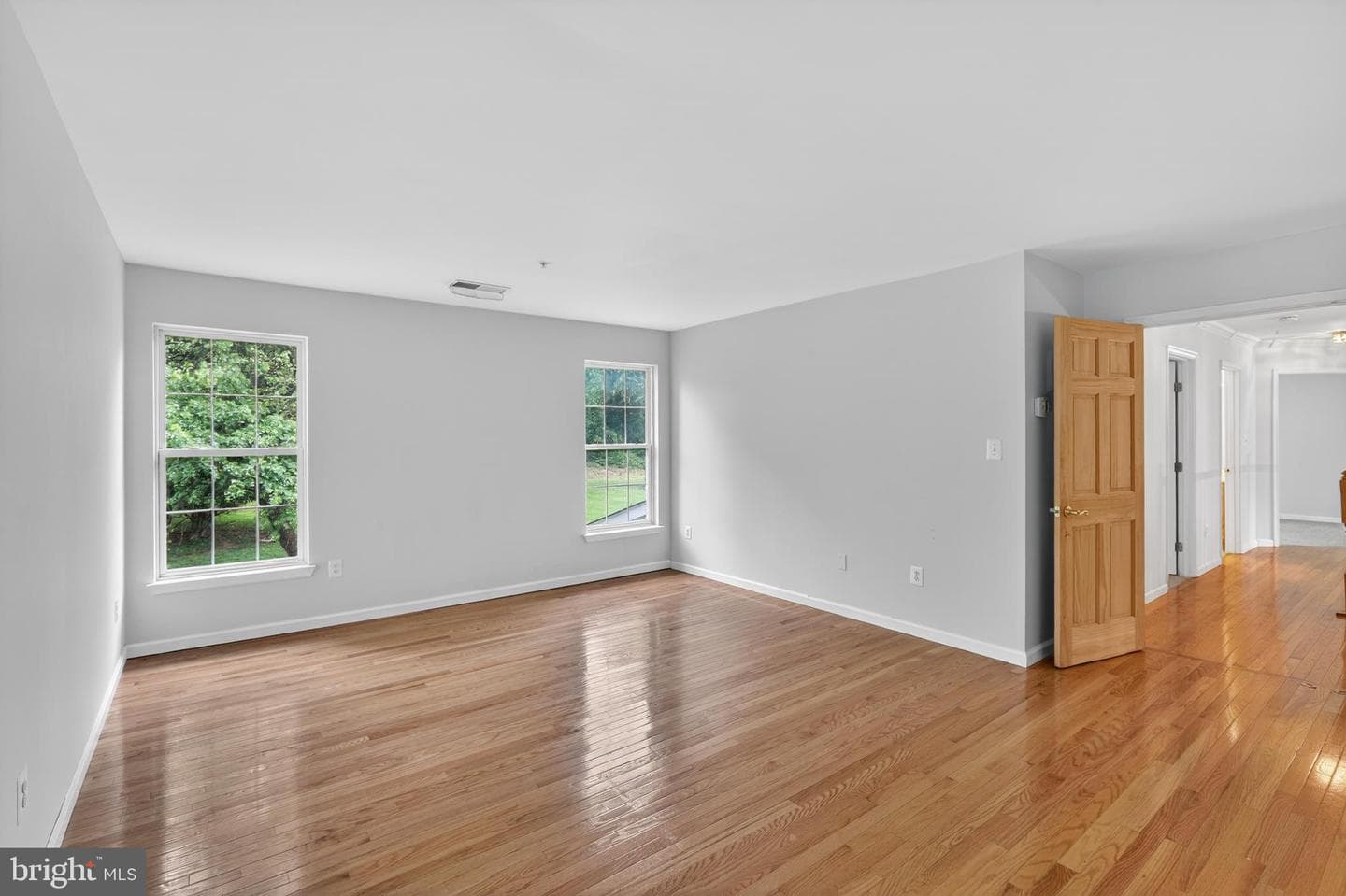 8508 Hillview Road photo 18
