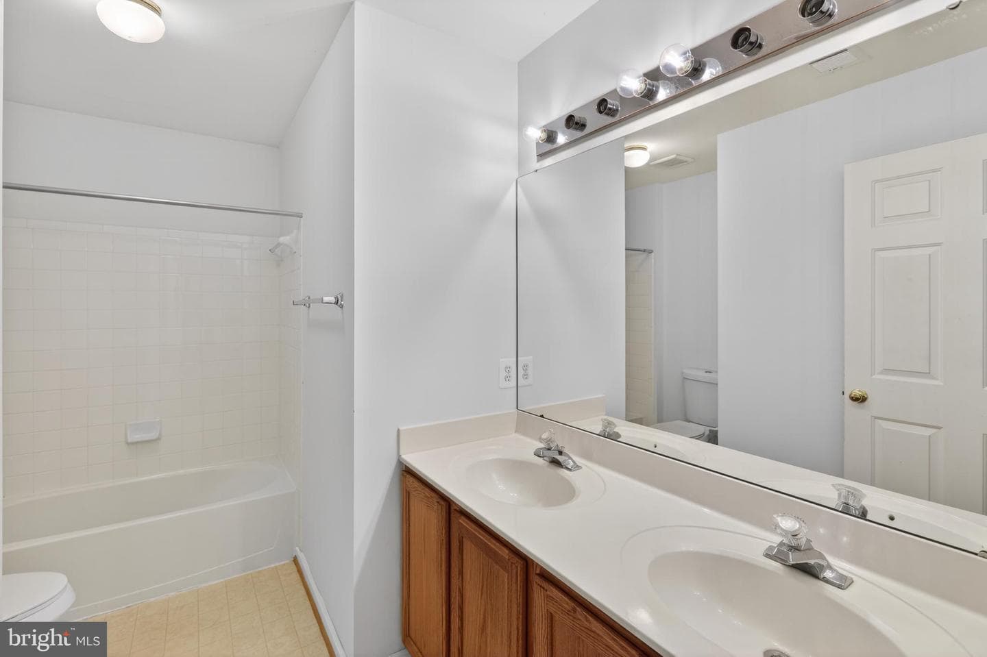 8508 Hillview Road photo 32