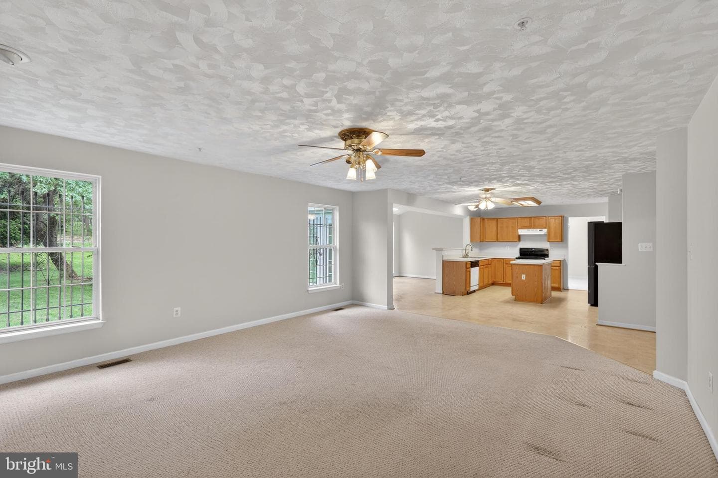 8508 Hillview Road photo 6