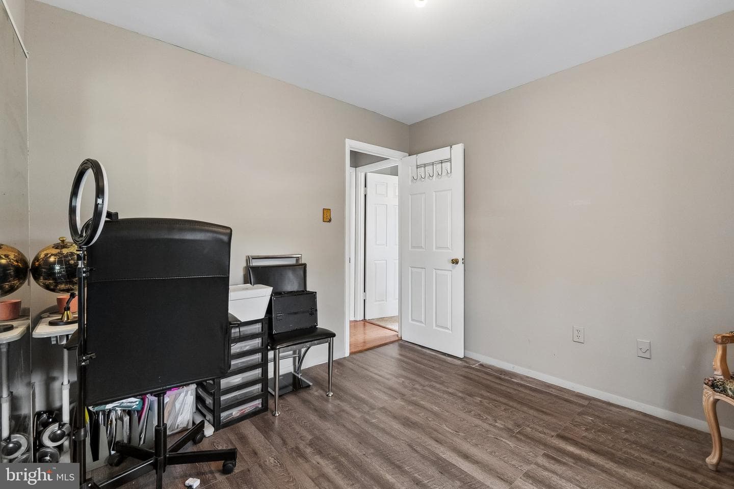 9900 New Orchard Drive photo 20