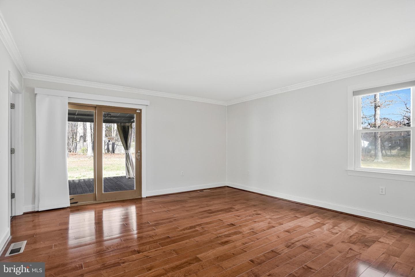 223 Manning Road E photo 21